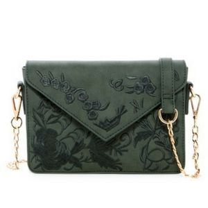 Urban Expressions Arabella dark green Clutch